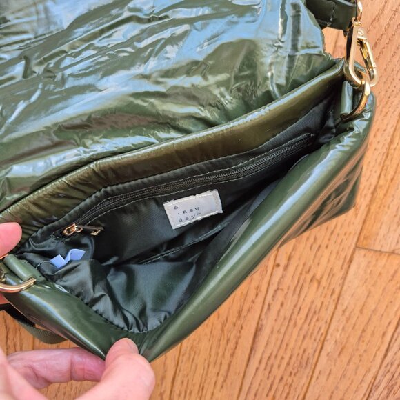 A New Day SOPHIE Olive Green Recycled Nylon Detachable Crossbody Strap Purse - Picture 9 of 16